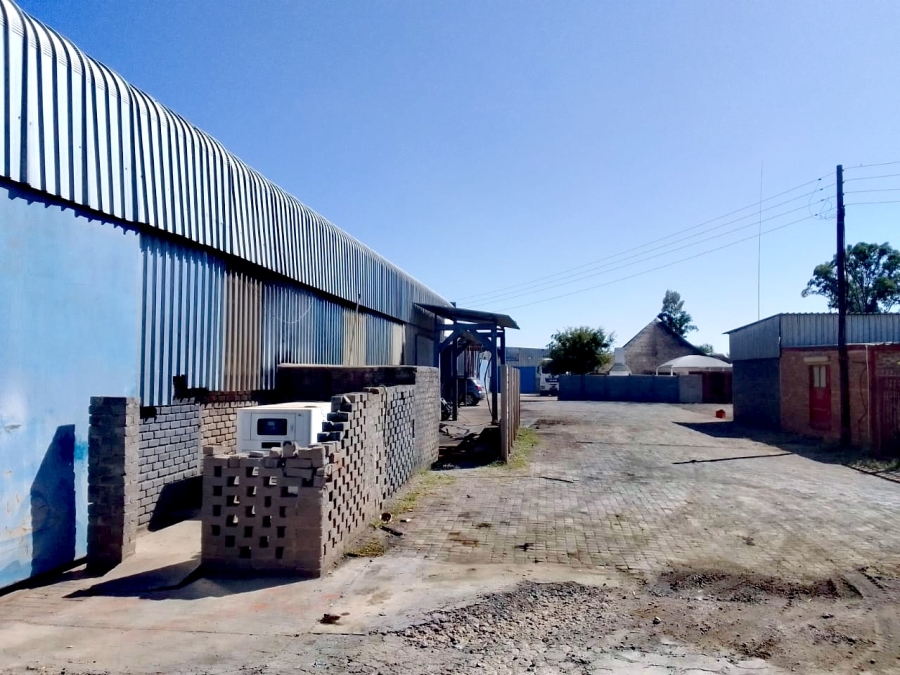 Commercial Property for Sale in Kroondal North West